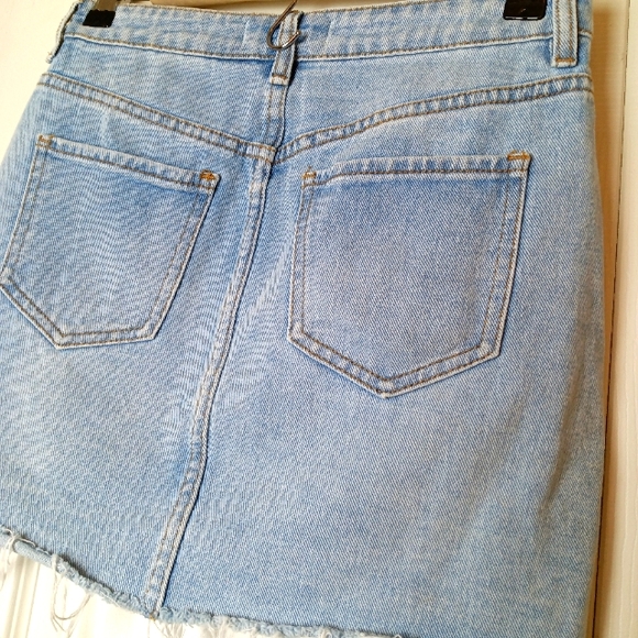 PACSUN Vintage Denim Skirt Size 25 Light Wash Button Front Pockets Raw Hem - Picture 8 of 9